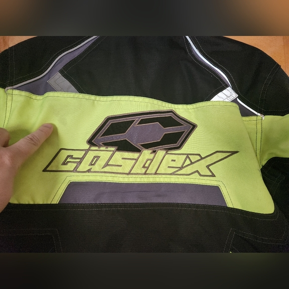 Youth Bolt Castle Jacket - Picture 8 of 16